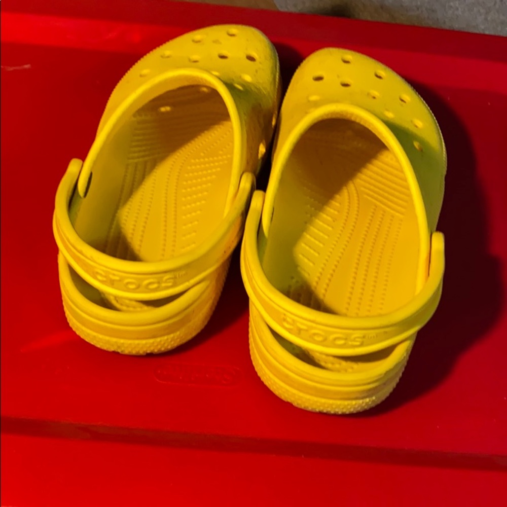 Yellow crocs - Picture 2 of 3